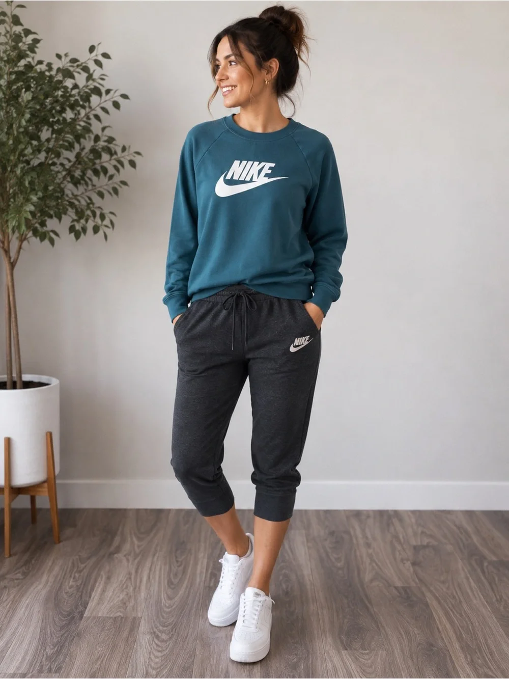 Nike women’s large Teal Crewneck Sweatshirt with Charcoal Joggers